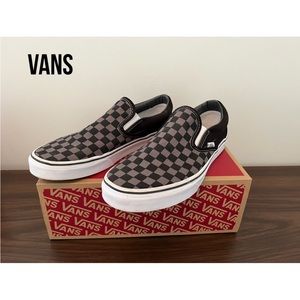 VANS ❤️ Classic Checkered SLIP-ONS 🏁  [Mens 10.5/Womens 12]